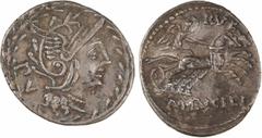 Roman republican coins Lucilia, denier, Rome, 101 av. J.-C. A/PV Tête casquée de Roma à droite, le tout dans une couronne de laurier R/RVF/ M LVCILI La Victoire dans un bige à droite TTB+. Argent, 18,