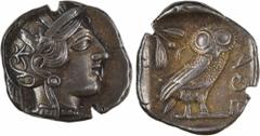 Greek coins / Monnaies grecques Attique, tétradrachme, Athènes, c.480-400 av. J.-C A/Anépigraphe Tête d'Athéna à droite, coiffée du casque à aigrette, orné sur le devant de trois feuilles d'olivier ; 