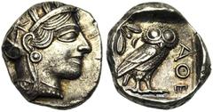 Greek Coins ATTIQUE, ATHENES, AR tétradrachme, 440-400 av. J.-C. Droit : Tête casquée d'Athéna à droite, le casque orné d'un fleuron et de feuilles d'olivier. Revers : AΘE Chouette à droite, tête de f