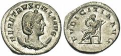 HERENNIA ETRUSCILLA, femme de Trajan Dèce, AR antoninien, s.d. Rome. Droit : HER ETRVSCILLA AVG B. diad., drapé à droite, posé sur un croissant. Revers : PVDICITIA AVG Pudicitia assise à gauche, tenan