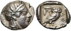 CONTINENTAL GREECE ATTIQUE, ATHENES, AR tétradrachme, vers 449-420 av. J.-C. D/ T. casquée d''Athéna à d., le casque l. et orné d''un fleuron. R/ AE Chouette à d., t. de f. A g., pousse d''olivier av