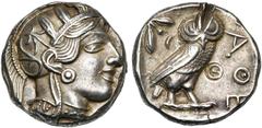 CONTINENTAL GREECE ATTIQUE, ATHENES, AR tétradrachme, vers 480-450 av. J.-C. D/ T. casquée d''Athéna à d., le casque l. et orné d''un fleuron. R/ AΘE Chouette à d., t. de f. A g., pousse d''olivier av