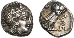 CONTINENTAL GREECE & ASIA ATTIQUE, ATHENES, AR tétradrachme, vers 340 av. J.-C. D/ T. casquée d''Athéna à d., le casque orné d''un fleuron et de feuilles d''olivier. R/ AΘE Chouette à d., t. de f. A g