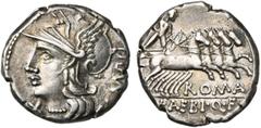 ROMAN REPUBLIC M. Baebius Tampilus, AR denier, 137 av. J.-C., Rome. D/ TAMPIL T. casquée de Roma à g. Sous le menton, . R/ ROMA/ M·BAEBI·Q·F Apollon conduisant un quadrige au galop à d. Cr. 236/1a; S