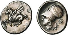 Monde grec - Greek World CORINTHE, AR statère, 386-307 av. J.-C. D/ Pégase en vol à g. Dessous, . R/ T. casquée d''Athéna à g., le casque lauré. Derrière, aegis dans une couronne. A la pointe du cou,