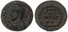 JULIEN II Auguste (360-363), AE follis, 361-363, Sirmium. Droit : DN FL CL IVLI-ANVS PF AVG B. casqué, diad., cuirassé à gauche, tenant une lance et un bouclier. Revers : VOT/ X/ MVLT/ XX dans une cou