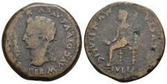 HISPANIA ANTIGUA. ITALICA. Tiberio. Dupondio. A/ Cabeza radiada a izq.; delante haz de rayos y encima estrella; PERM AVG DIVVS AVGVSTVS PATER. R/ Livia entronizada a izq. sosteniendo cetro y espigas; 
