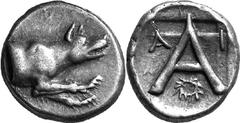 Argos The silver coinage of Argos in the late 5th – earl Estimate: CHF 350.00 Triobol (Silver, 2.72 g 2), c. 420/10-370s. Forepart of wolf to right, both legs extended forward but with the right raise