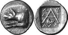 Argos The coinage of Argos from the late 2nd century thr Estimate: CHF 350.00 Triobol (Silver, 2.51 g 6), c. 80s-50s. Forepart of wolf at bay to left. Rev. with -/-/ and boar’s head right below. BMC 1