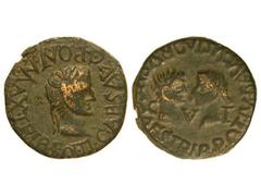 As. ÉPOCA DE TIBERIO. TARRACO. Anv.: TI. CAESAR AVG. PONT. MAX. TRIV. POT. Cabeza laureada de Tiberio a derecha. Rev.: C. V.T. IVl. AVGVSTA DRVSVS CAES. TRIB. POT. IV. Cabezas enfrentadas de Druso y L