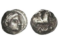 Tetradracma. 340-315 a.C. PATRAOS. Anv.: Cabeza laureada de Apolo a derecha. Rev.: Guerrero a caballo alanceando a un enemigo. 12,92 grs. AR. Se-1520. MBC/MBC+.