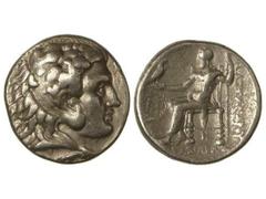 Tetradracma. ALEJANDRO MAGNO. MACEDONIA, TRACIA, TESALIA. Anv.: Cabeza de Hércules con piel de león a derecha. Rev.: Zeus entronizado a izquierda, alrededor leyenda y monogramas. 16,90 grs. AR. MÜller