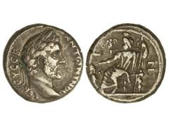 Tetradracma. ANTONINO PÍO. ALEJANDRÍA. Anv.: Busto a derecha, alrededor ANTWNINOC CEB. E V CEB. Rev.: Serapis sentado a izquierda. 13 grs. Ve. MBC+.