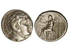 Tetradracma. 336-323 a.C. ALEJANDRO MAGNO. Anv.: Cabeza de Hércules con piel de león a derecha. Rev.: Zeus entronizado a izquierda, delante y debajo de la silla símbolo, detrás leyenda. 17,10 grs. AR.