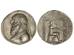 Tetradracma. 123-88 a.C. MITHRADATES II. PARTIA. Anv.: Busto barbado, diademado y acorazado a izquierda. Rev.: Arquero sentado a derecha sobre ónfalos, alrededor leyenda. 15,80 grs. AR. Se-7365. EBC-.