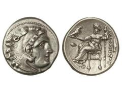 Dracma. 336-323 a.C. ALEJANDRO MAGNO. CARDIA. Anv.: Cabeza de Hércules con piel de león a derecha. Rev.: Zeus entronizado a izquierda, detrás leyenda y símbolo, delante símbolo. 4,30 grs. AR. Müller-3