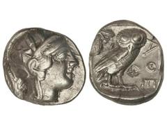 Tetradracma. 449-413 a.C. ATENAS. Anv.: Cabeza de Atenea con casco a derecha. Rev.: Lechuza en pie a derecha, delante A¶E, detrás rama de olivo y creciente. 17 grs. AR. Resello en reverso. (Ligeras ox
