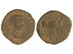 As. ÉPOCA DE TIBERIO. GRACURRIS. Anv.: TI. CAESAR DIVI AVG. F. AVGVSTVS. Cabeza laureada de Tiberio a derecha. Rev.: MVNICIP. GRALVRRIS. Toro mitrado a derecha. 10,10 grs. Pátina oscura. AB-1391. MBC.