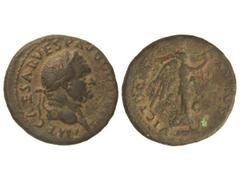 Dupondio. Acuñada el 71 d.C. VESPASIANO. Anv.: IMP. CAES. VESPASIAN. AVG. COS. III. Cabeza radiada a derecha. Rev.: ROMA S. C. Roma sentada a izquierda. 11,90 grs. BC+.