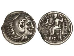 Tetradracma. 336-323 a.C. ALEJANDRO MAGNO. URBES INCIERTAS DE MACEDONIA, TRACIA y TESALIA. Anv.: Cabeza de Hércules con piel de león a derecha. Rev.: Zeus entronizado a izquierda, detrás leyenda, dela