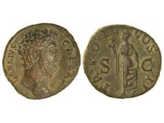 Dupondio. Acuñada el 137 d.C. AELIO. Anv.: L. AELIVS CAESAR. Cabeza descubierta a derecha. Rev.: TR. POT. COS. II S. C. Esperanza en marcha a izquierda. 9,50 grs. AE. Pátina oscura. C-57. MBC.