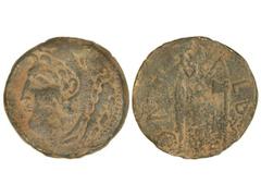 Dupondio. ÉPOCA DE AUGUSTO. GADES. Anv.: Cabeza de Hércules a izquierda, detrás clava. Rev.: BALBVS (P)ONT. Cuchillo, símpulo y hacha. 21.08 grs. Pátina verde. RARA. AB-1377. EBC-/MBC.