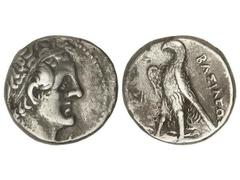 Tetradracma. 285-246 a.C. PTOLOMEO II. REINO PTOLEMAICO DE EGIPTO. Anv.: Cabeza diademada a derecha. Rev.: Águila en pie a izquierda, alrededor leyenda y monogramas. 13,80 grs. Pátina. Se-7771 var. MB