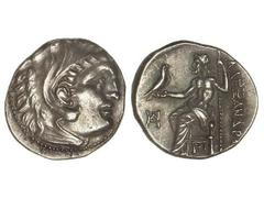Dracma. 336-323 a.C. ALEJANDRO MAGNO. MACEDONIA. Anv.: Cabeza de Hércules con piel de león a derecha. Rev.: Zeus entronizado a izquierda, detrás leyenda, delante monogramas. 4,25 grs. AR. Se-6730 var.