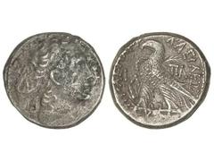 Tetradracma. 80-58 a.C. PTOLOMEO XII. ALEJANDRIA. Anv.: Cabeza diademada a derecha. Rev.: Águila a izquierda sobre rayos, alrededor leyenda. 14,4 grs. AR. Se-7944 var. MBC-/MBC.