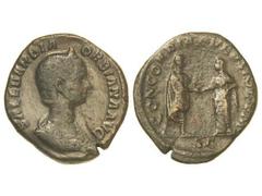 ROMAN COINS: ROMAN EMPIRE Sestercio. Acuñada el 222-235 d.C. ORBIANA. Anv.: SALL. BARBIA ORBIANA AVG. Busto diademado a derecha. Rev.: CONCORDIA AVGVSTORVM S. C. Alejandro Severo y Orbiana frente a fr