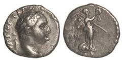 ROMAN COINS: ROMAN EMPIRE Quinario. 73 d.C. TITO. Anv.: IMP. TITVS (CAES. VESPASIAN VG. P. M.). Busto laureado a derecha. Rev.: (VICTORIA AVGVST.). La Victoria sosteniendo lanza y corona. 1,75 grs. AR