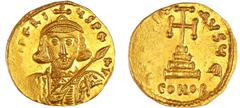 BYZANTINE COINS Tibère III - Solidus (698-705, Constantinople) A/ D TIbERIVS PE AV. Buste de face, tenant une lance. R/ VICTORIA - AVG Є // CONOB. Croix potencée posée sur trois degrés. R SUP Sear.136