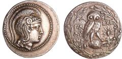 GREEK COINS Attique - Athènes - Tétradrachme de style nouveau (138/137 av. J-C) (Magistrats Glau et Eche) A/ Tête d'Athéna à droite, coiffée du casque attique à cimier, orné d'un griffon bondissant. R