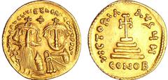 BYZANTINE COINS Héraclius - Solidus (610-641, Constantinople) A/ dd NN hERACLIUS ET hERA CONST PP AVG. Héraclius et son fils Héraclius Constantin de face. R/ VICTORIA AVG4H // CONOB. Croix potencée su