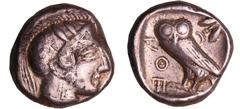 GREEK COINS Attique - Athènes - Tétradrachme (350-295 av. J.-C.) A/ Tête d'Athéna à droite, coiffée du casque attique à cimier. R/ ΑΘΕ. Chouette debout à droite, la tête de face. Le tout dans les rest