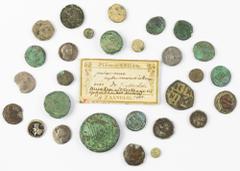 Ancient coins in lots - Miscellaneous coinage Ancient coins in lots - Miscellaneous coinage - Lot of 28 worn Greek, Roman and Byzantine coins, 5x silver incl. Otho, with provenance (lid of pill box fo