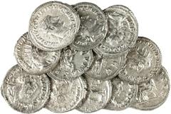 Ancient coins in lots - Small though interesting collection of 12 Antoniniani of Philippus I Arabs in avg. VF/XF