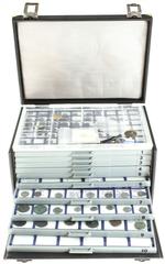 Ancient coins in lots - Coin box with a collection of ancient mainly Roman coins. Totally 10 trays with Folles, Asses, Byzantine coins, mainly bronzes (appr. 270 pieces) but also some silver (mainly D