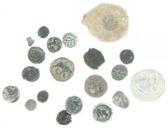 Ancient coins in lots - Mixed lot of appr. 15 ancient coins, mostly bronzes but also some silver, from Macedonia to the East, different areas, times and rulers in avg. A.VF - nice for study / added 2 