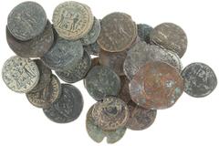 Ancient coins in lots - Lot with 25 ancient bronzes: 4 x Aspron Trachy, some Roman (Antoniniani, Folles, etc.) and some Greek - avg. a.VF, for study