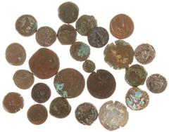 Ancient coins in lots - Roman Alexandrian coinage: a small collection of appr. 26 coins, mainly bronzes but also some billion Tetradrachms, in F to VF, with notes by the collector