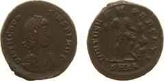 Roman Imperial Coinage - Theodosius I (379-395) - AE Maiorina (Cyzicus 383-388, 4.88 g) - Diademed, draped and cuirassd bust right / Emperor in military attire standing right, foot on captive, holding