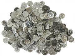 Ancient coins in lots Ancient India - Indo-Scythians - A large and interesting lot with AR/billon drachms: Azilises, c.57-35 BC, King mounted with spear / city deity, (Senior type 56 ); Azes (I&II), c