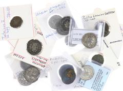 Ancient coins in lots Roman coinage - A small collection of Roman Antoniniani: Gallienus (4), Aurelianus (2), Philippus I Arabs (3), Gordianus III (4), Volusianus, Valerianus I, Claudius II Gothicus, 