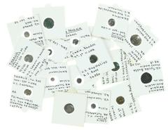 Ancient coins in lots Greek coinage - A mixed collection of ancient Greek coins: 6 x Ionia (Diobol Phokaia, 3 x Ephesos including a Diobol and 2 x AE and an Obol of Miletos), 4 x small silver coins fr