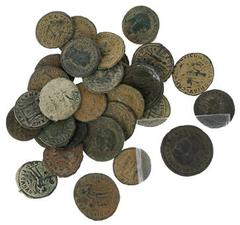 Ancient coins in lots - Greek / Hellenistic coinage Greek / Hellenistic coinage - A small collection of Roman bronze coins: 25 Antoniniani (the usual but also a bit better like Carus, Carinus, Numeria