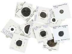 Ancient coins in lots - Byzantine coinage Byzantine coinage - A small lot of Byzantine bronze coins: 3 x Dekanummium, 3 x Pentanummium, 3 x Follis, 12 Nummi, 1 Nummi and 1/2 Follis - totally 12 coins,