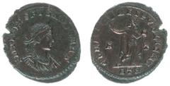 Roman Imperial Coinage Crispus (317-326) - BI Follis (Trier AD 317-18, 3,01 g) - FL IVL CRISPVS NOB CAES, laureate and cuirassed bust right / CLARITAS REIPVBLICAE, Sol standing left, raising right han