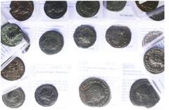 Ancient coins in lots - Roman coinage Ancient coins in lots - Roman coinage - A nice collection of Roman coins: AR and AE Antoniniani (4 x Probus, 4 x Gallienus, 3 x Diocletianus, 2 x Maximianus, 2 x 