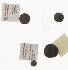Ancient coins in lots Miscellaneous coinage - A small lot with ancient cions: a Greek Roman bronze of Septimius Severus (Asia Minor), a small bronze of Rhodos (Helios, rose, cf. S. 5071), an Alexandri